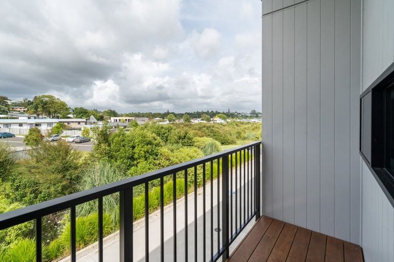 Photo of property in 6c Cheese Factory Lane, Brookfield, Tauranga, 3110