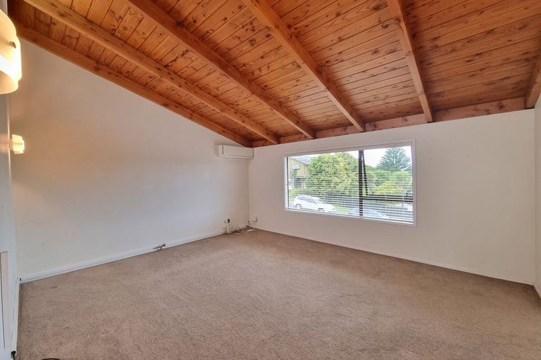 Photo of property in 2/88 Glamorgan Drive, Torbay, Auckland, 0630