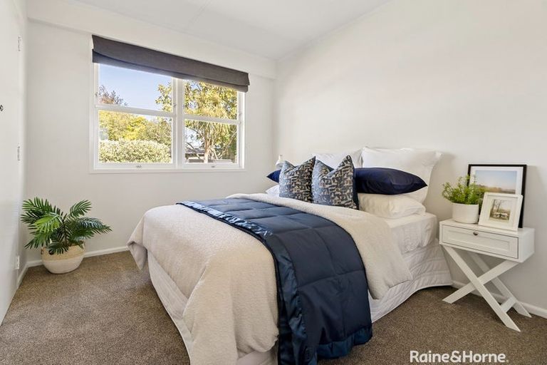 Photo of property in 10 Mahupuku Street, Greytown, 5712