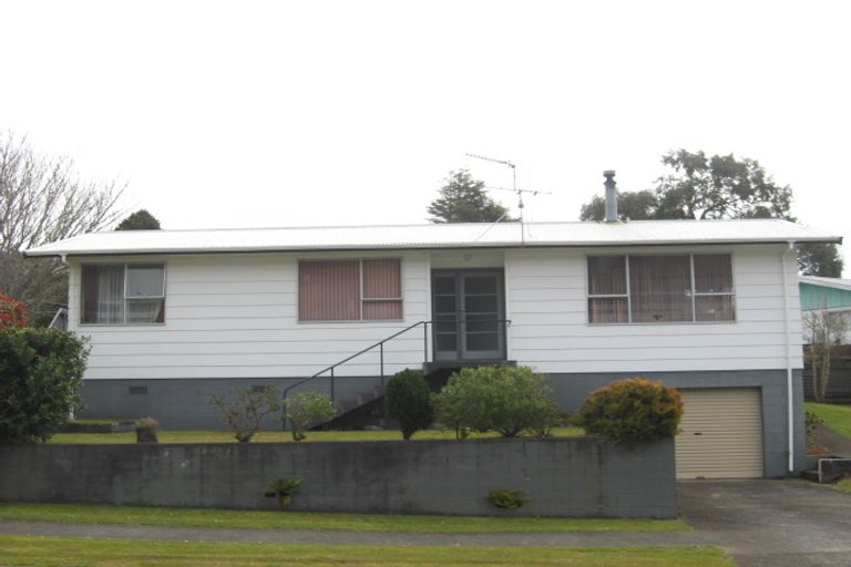 Photo of property in 22 Tavistock Street, Westown, New Plymouth, 4310