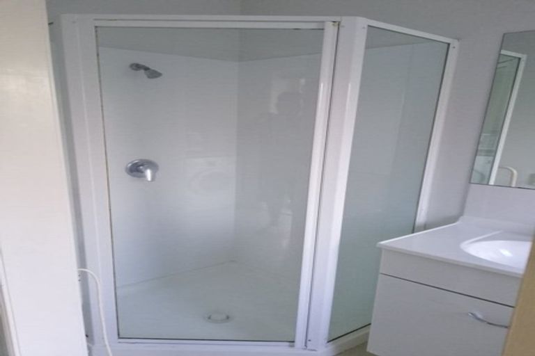 Photo of property in 1/15 Chale Place, Somerville, Auckland, 2014