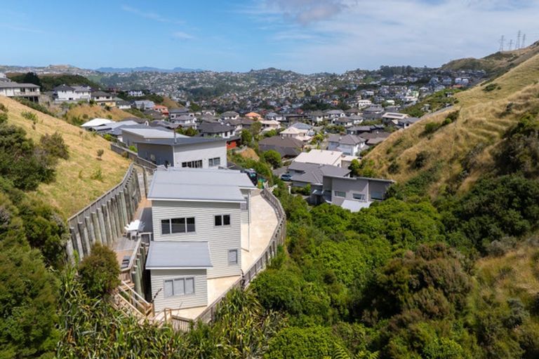 Photo of property in 34 Cheetwood Street, Churton Park, Wellington, 6037