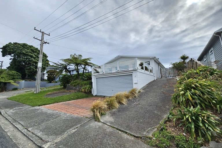 Photo of property in 17 Haunui Road, Pukerua Bay, 5026