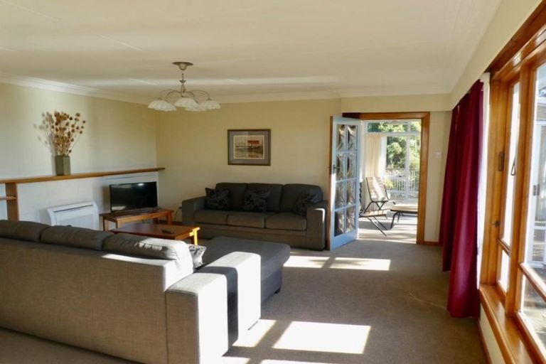 Photo of property in 6 Irvine Road, The Cove, Dunedin, 9077