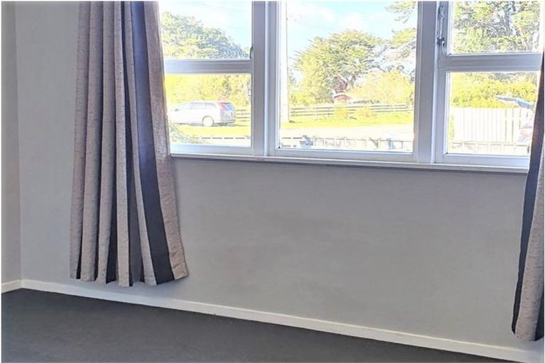 Photo of property in 1 Hardie Grove, Featherston, 5710