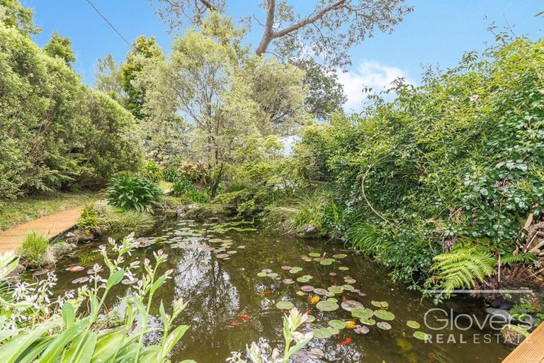 Photo of property in 52 Kaurilands Road, Titirangi, Auckland, 0604