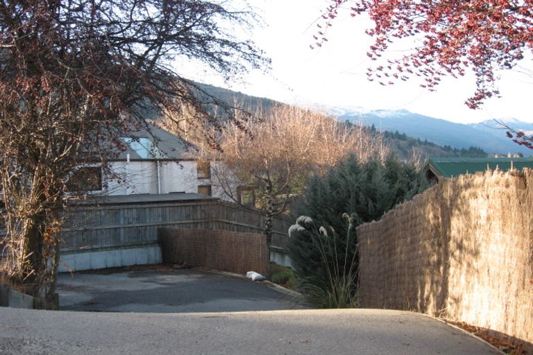 Photo of property in 18 Mcchesney Road, Arthurs Point, Queenstown, 9371