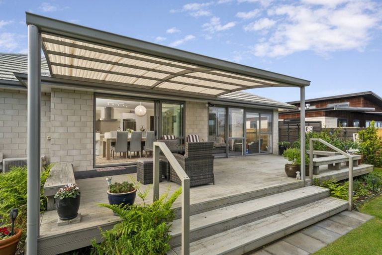 Photo of property in 12 Vantage Place, Omokoroa, 3114