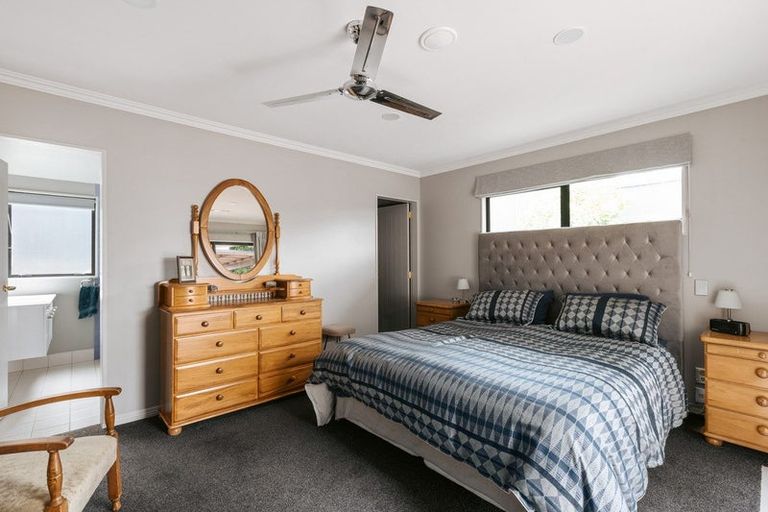 Photo of property in 2 Brackenburn Drive, Ohauiti, Tauranga, 3112