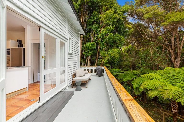 Photo of property in 262 Glengarry Road, Glen Eden, Auckland, 0602