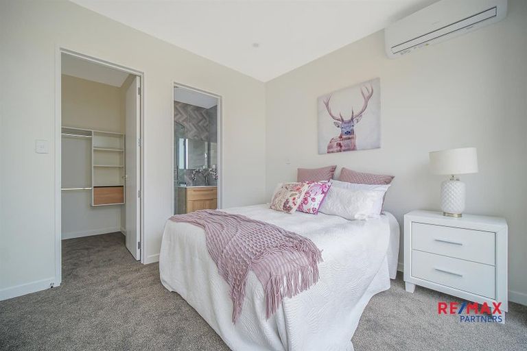 Photo of property in 32 Hari Road, Karaka, 2113