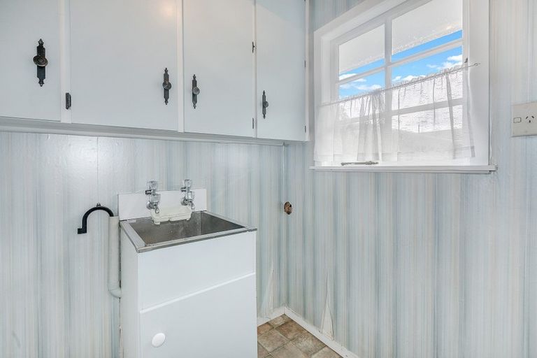 Photo of property in 27 Fitzroy Avenue, Fitzroy, Hamilton, 3206