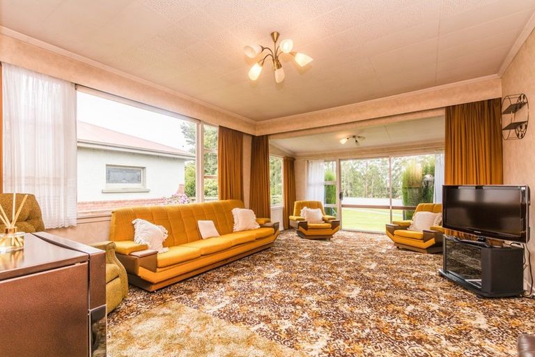 Photo of property in 326 Great North Road, Winton, 9720