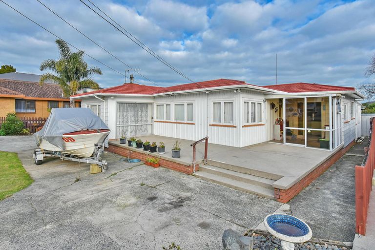 Photo of property in 9 Menary Street, Papakura, 2110
