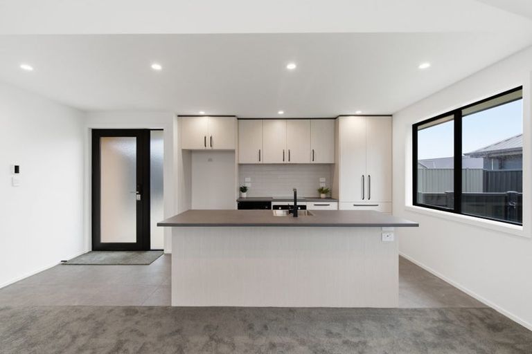 Photo of property in 99 Hoffman Court, Waikiwi, Invercargill, 9810