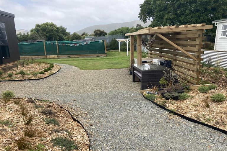 Photo of property in 43 Rhodes Street, Waimate, 7924