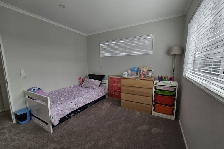 Photo of property in 27 Whenuapai Drive, Whenuapai, Auckland, 0618