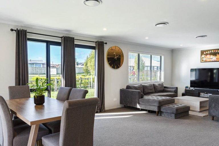 Photo of property in 1 Kohekohe Drive, Owhata, Rotorua, 3010