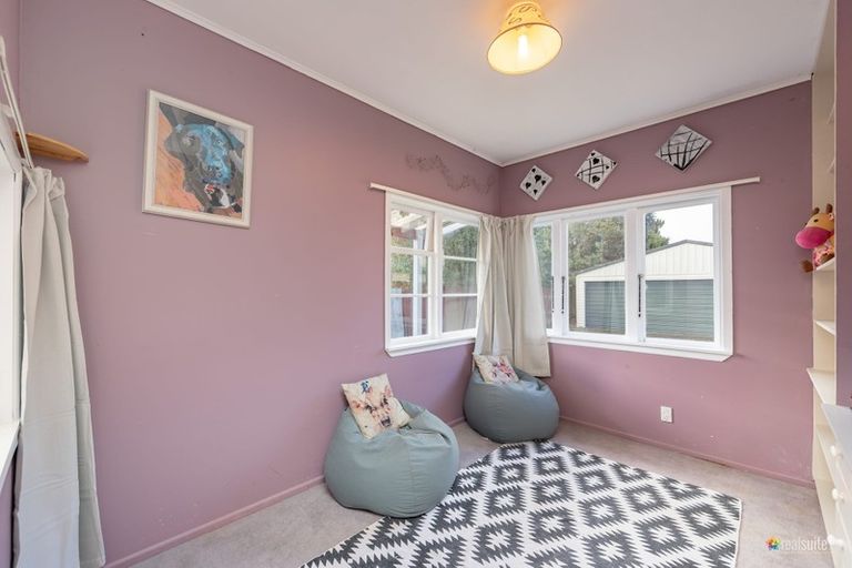 Photo of property in 17 Murray Street, Wallaceville, Upper Hutt, 5018