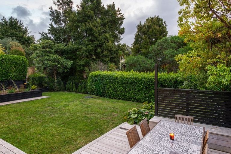 Photo of property in 1/75 Newhaven Terrace, Mairangi Bay, Auckland, 0630