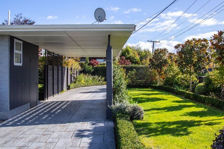 Photo of property in 22 Mahupuku Street, Greytown, 5712