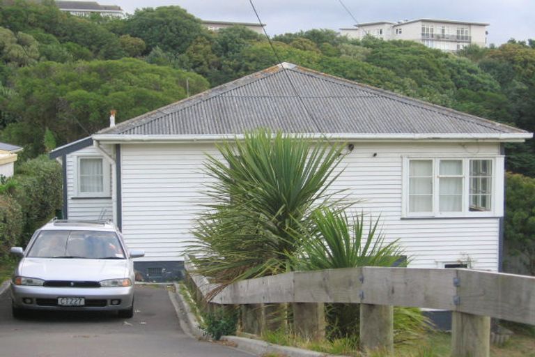 Photo of property in 10 Sidlaw Street, Strathmore Park, Wellington, 6022