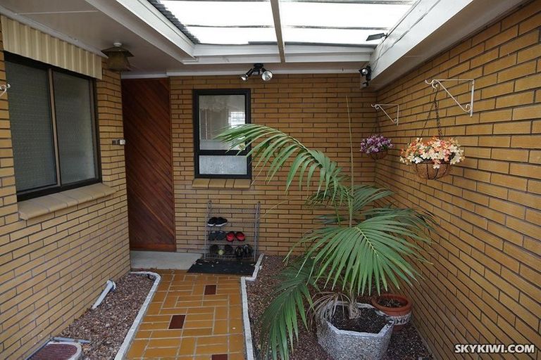 Photo of property in 6/116a Pakuranga Road, Pakuranga, Auckland, 2010