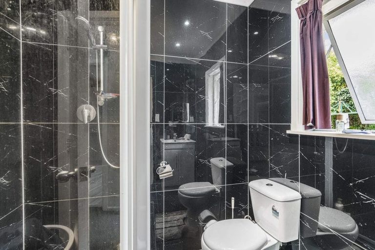 Photo of property in 1/36 Halver Road, Hillpark, Auckland, 2102