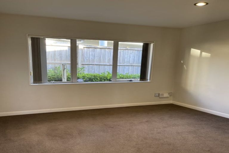 Photo of property in 5 Houhere Close, Albany, Auckland, 0632