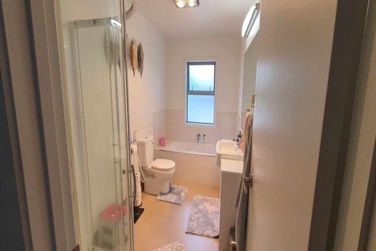 Photo of property in 32d Robinson Avenue, Holdens Bay, Rotorua, 3010