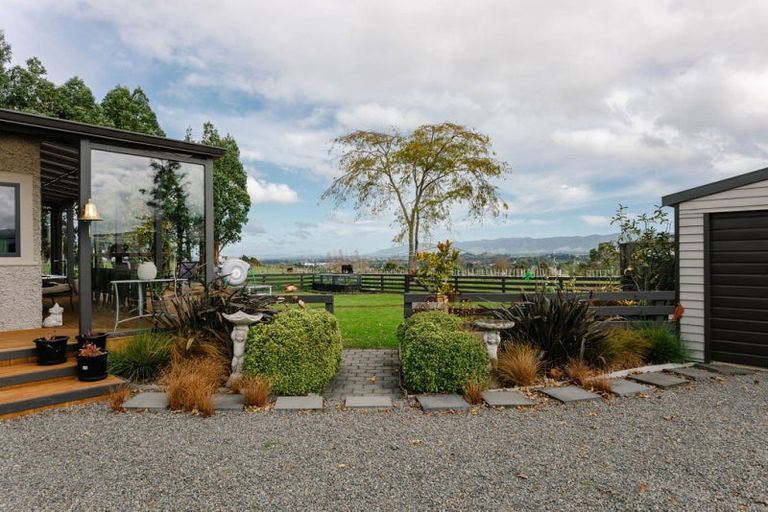 Photo of property in 423 Tipapakuku Road, Dannevirke, 4976