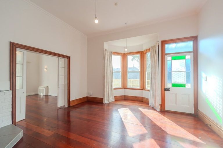 Photo of property in 195 Clyde Street, Island Bay, Wellington, 6023