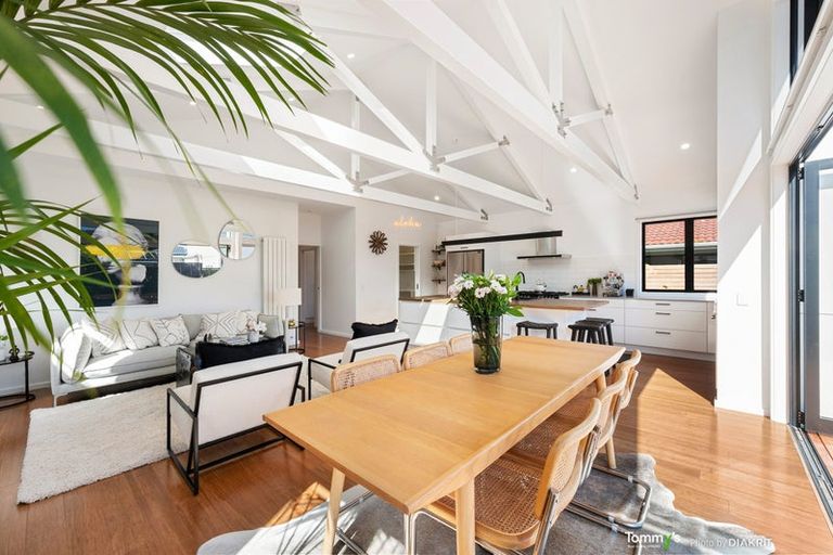 Photo of property in 21 Nottingham Street, Karori, Wellington, 6012