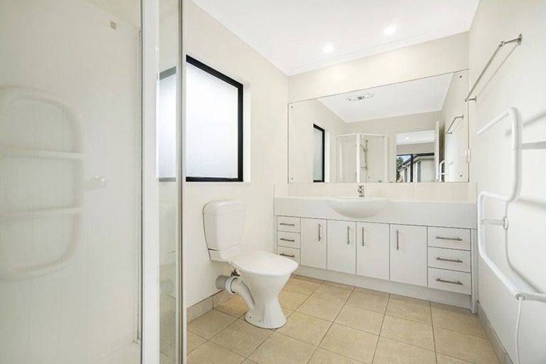 Photo of property in 20 Speyside Crescent, Flat Bush, Auckland, 2016