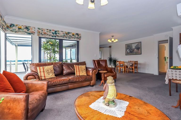 Photo of property in 1 Owen Place, Omokoroa, 3114