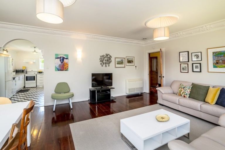 Photo of property in 8 Yule Grove, Greytown, 5712