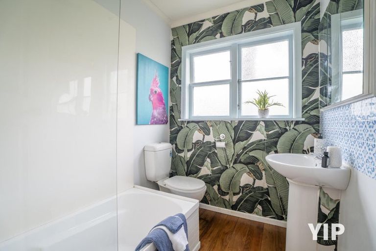 Photo of property in 94 Woodland Road, Johnsonville, Wellington, 6037