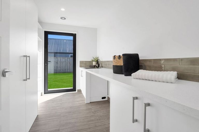 Photo of property in 2 Dynes Road, Rolleston, 7615