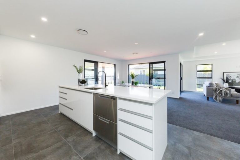 Photo of property in 324a College Street, West End, Palmerston North, 4410
