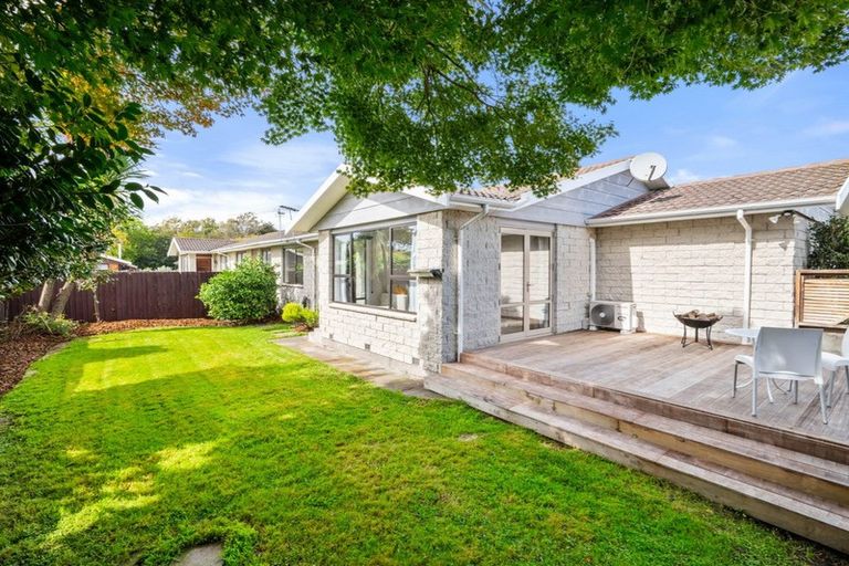 Photo of property in 6 Dalrye Place, Ilam, Christchurch, 8041