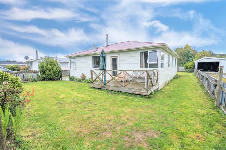 Photo of property in 37 Queen Street, Otautau, 9610