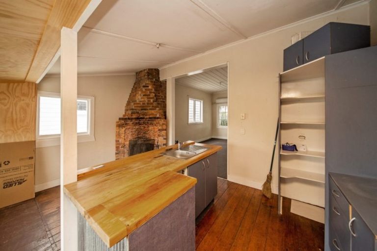 Photo of property in 163 Lemon Street, Strandon, New Plymouth, 4312