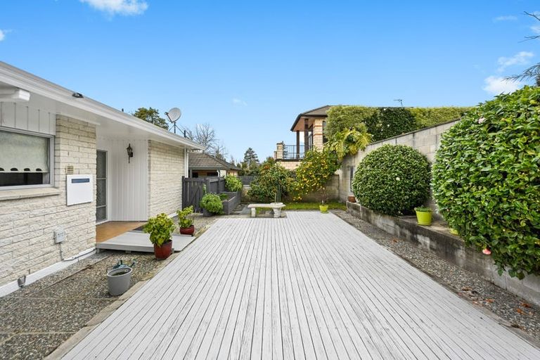 Photo of property in 9 Saint Andrews Terrace, St Andrews, Hamilton, 3200