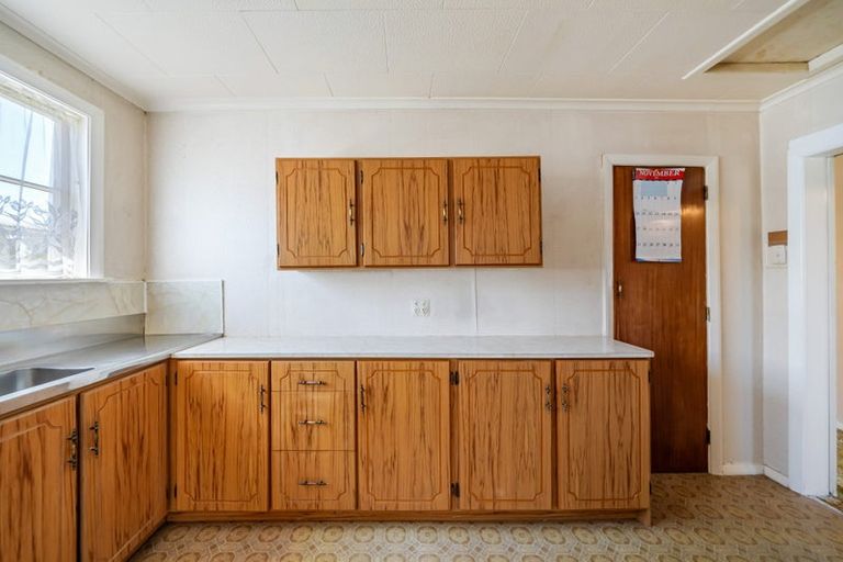 Photo of property in 73 Wellington Road, Wainuiomata, Lower Hutt, 5014