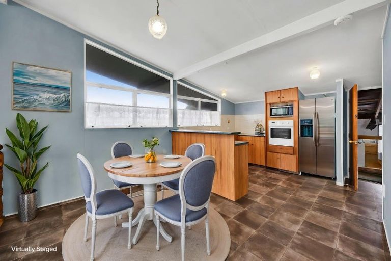 Photo of property in 22 Hickey Place, Opunake, 4616