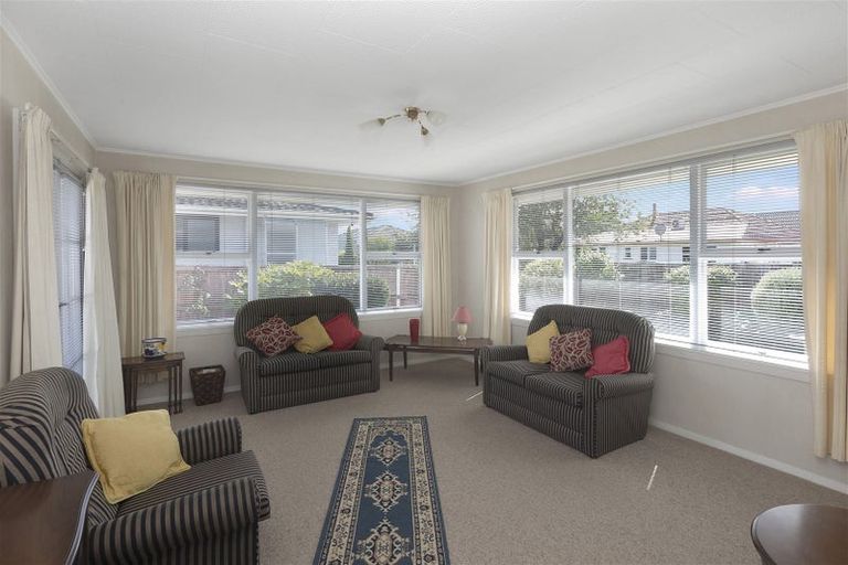 Photo of property in 2/15 Apollo Place, Papanui, Christchurch, 8052