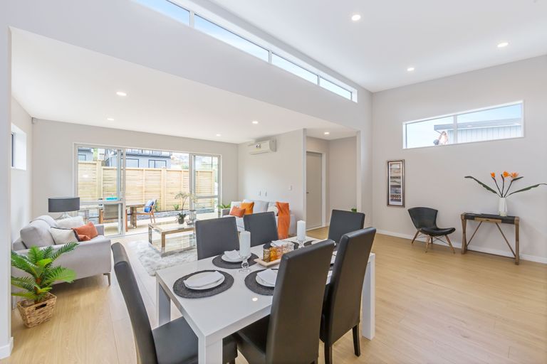 Photo of property in 41 Ascension Crescent, Orewa, 0931