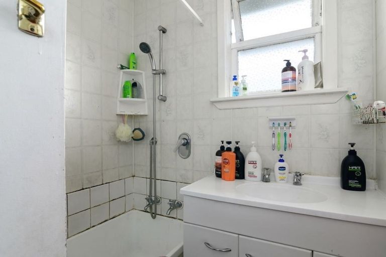 Photo of property in 5 Turner Drive, Western Heights, Rotorua, 3015