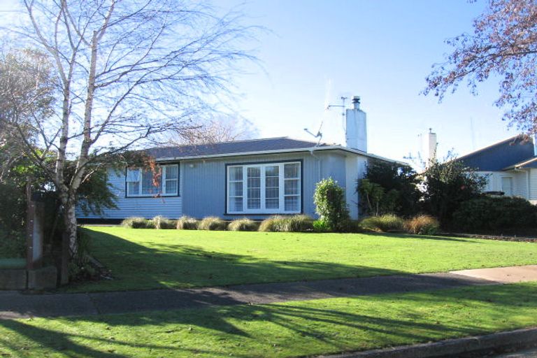 Photo of property in 29 Catlins Crescent, Milson, Palmerston North, 4414