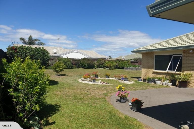 Photo of property in 51 Denny Hulme Drive, Mount Maunganui, 3116